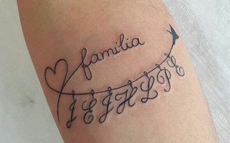 initial tatouage famille