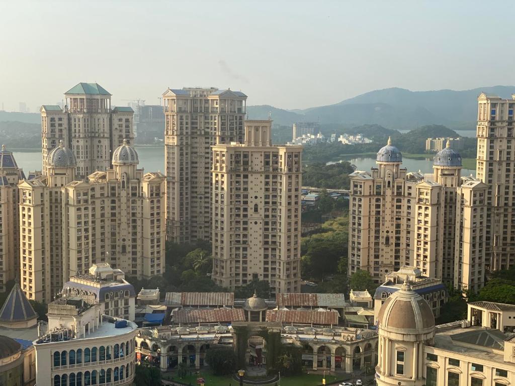 service apartments in hiranandani gardens powai