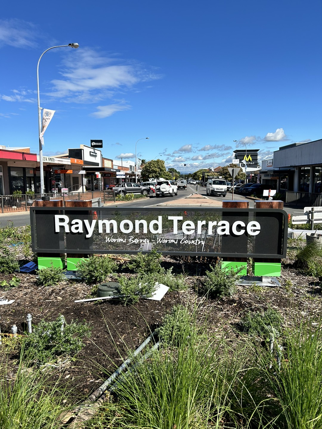 raymond terrace bus times