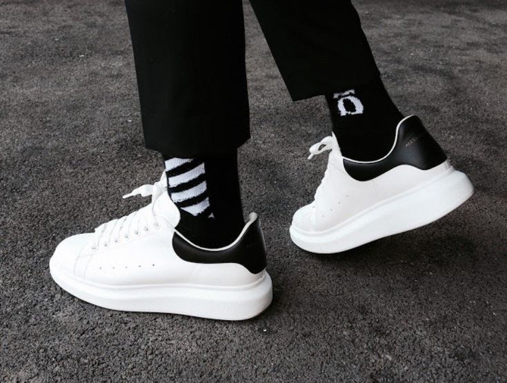 alexander mcqueen oversized sneaker