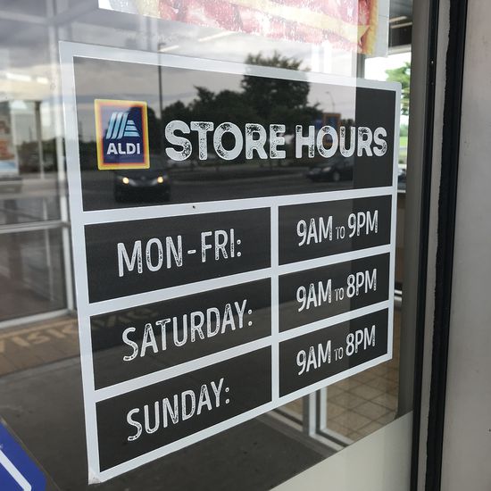 aldis store hours