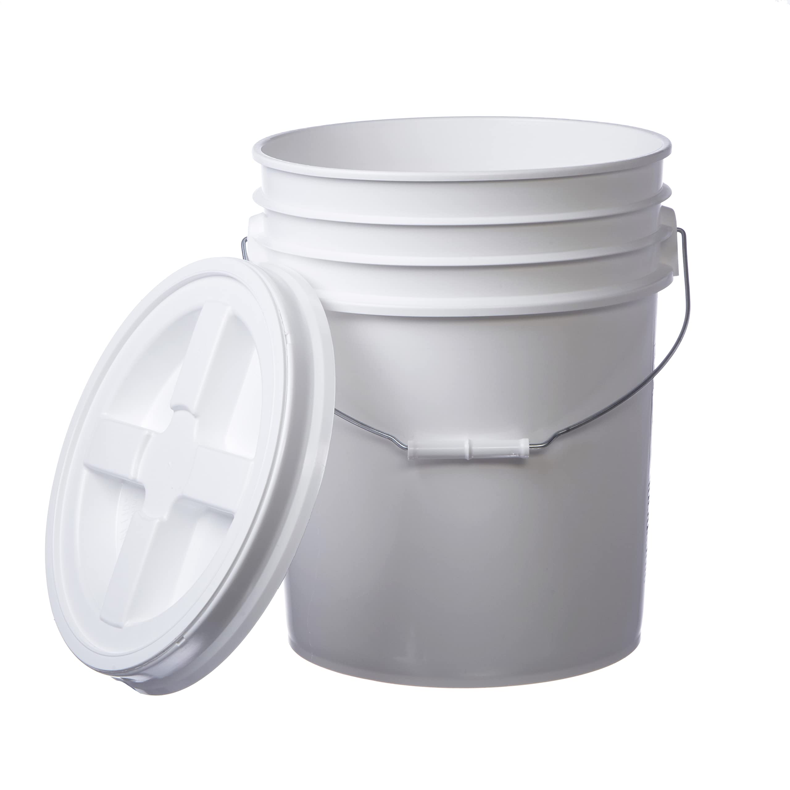 bucket with screw on lid