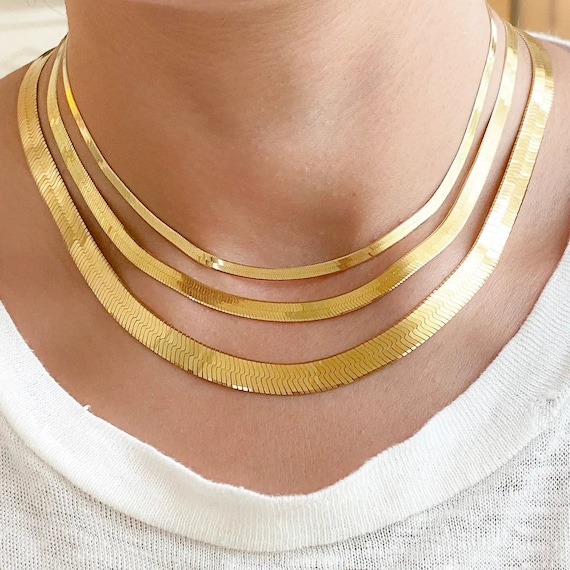 14 kt gold herringbone necklace