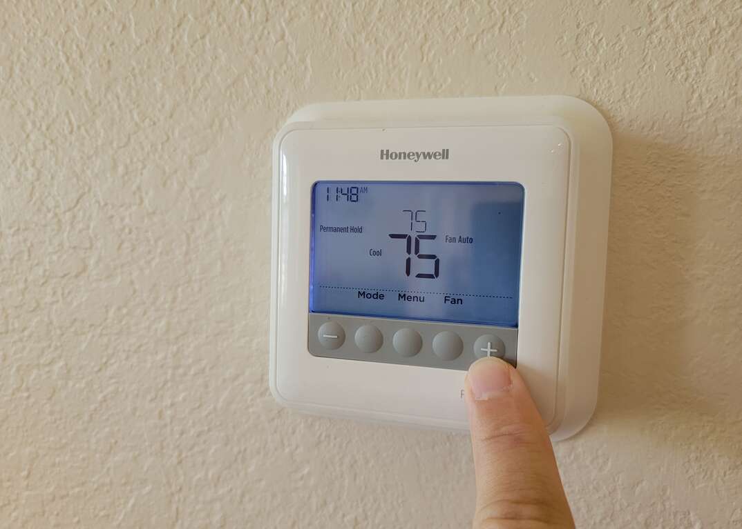 how to reset honeywell thermostat with no reset button