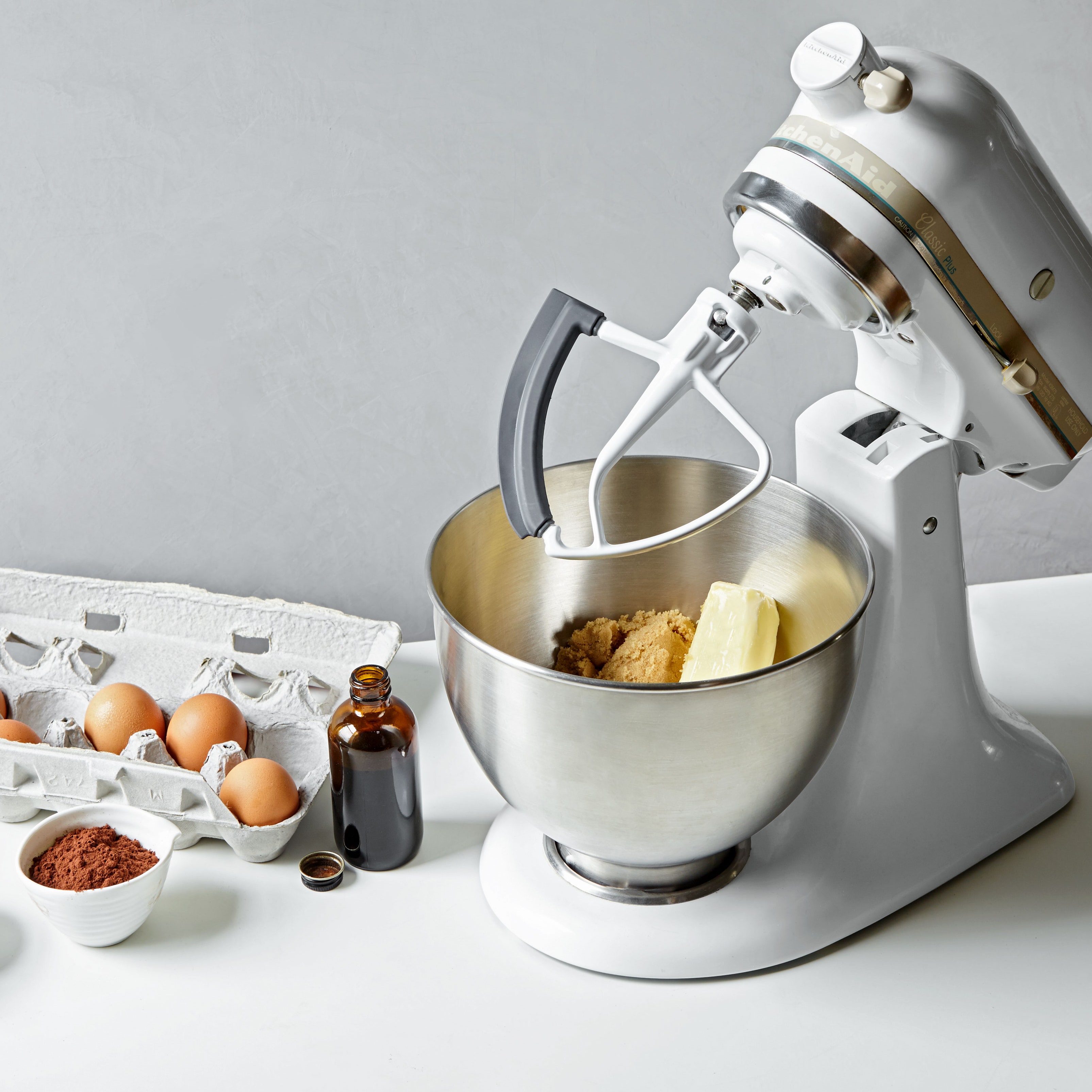 stand mixer with paddle attachment