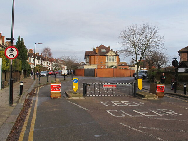 goldsmith avenue closed