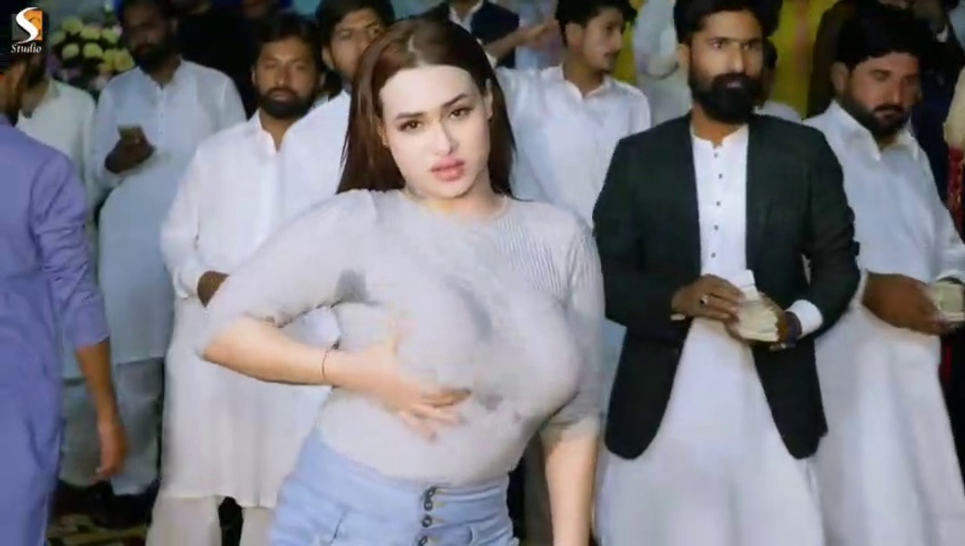 sexsi mujra