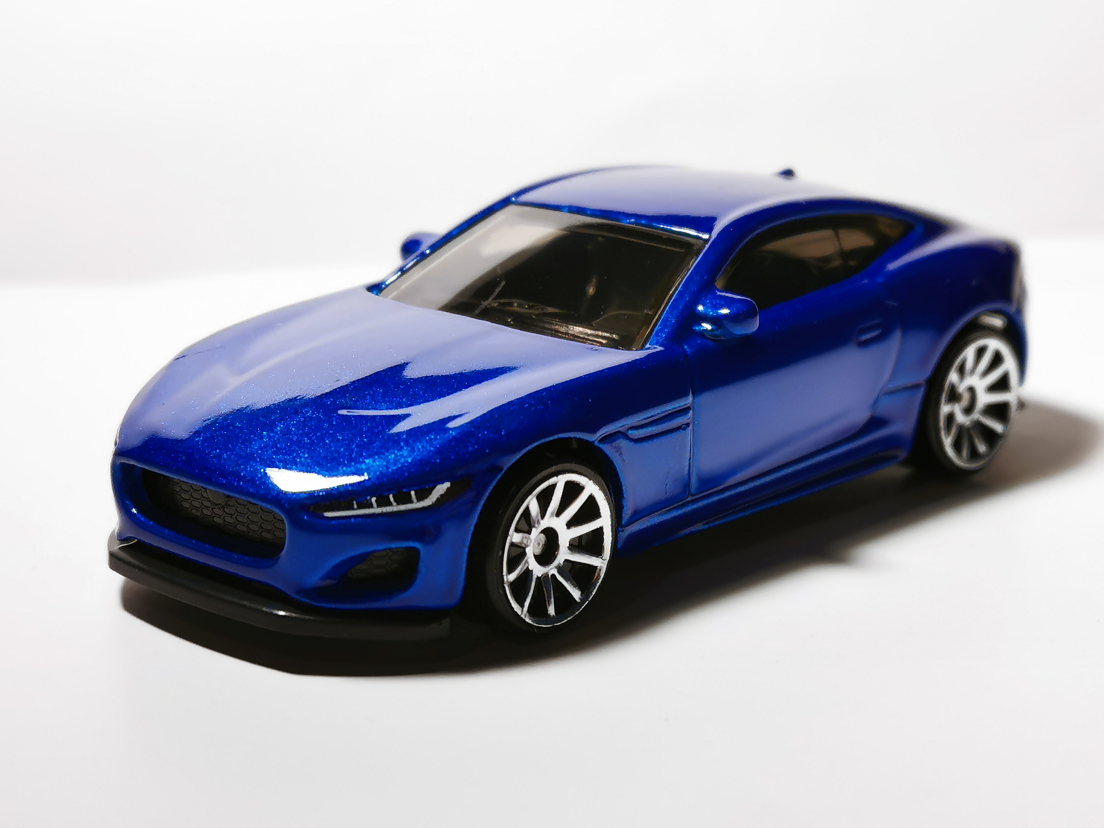 hot wheels jaguar f type