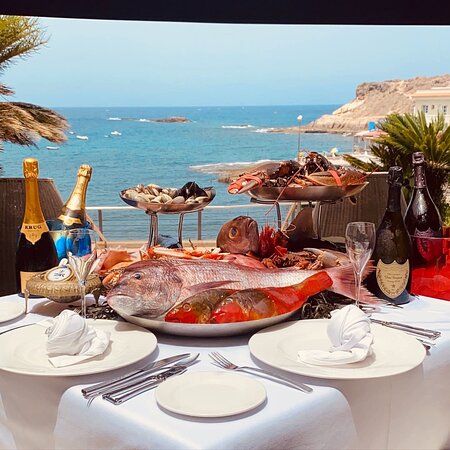 fashion restaurants near costa adeje