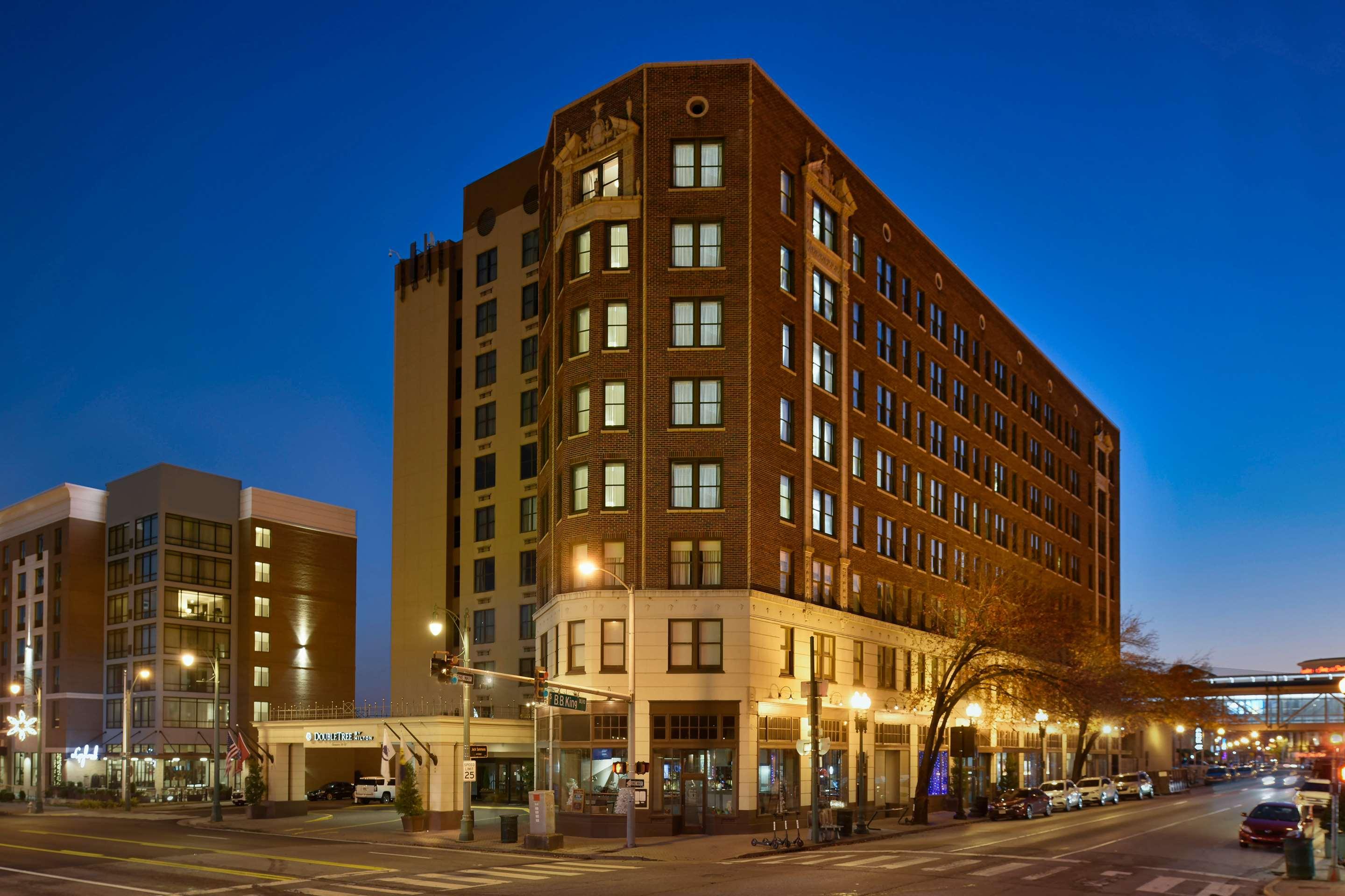 hotels close to beale street memphis