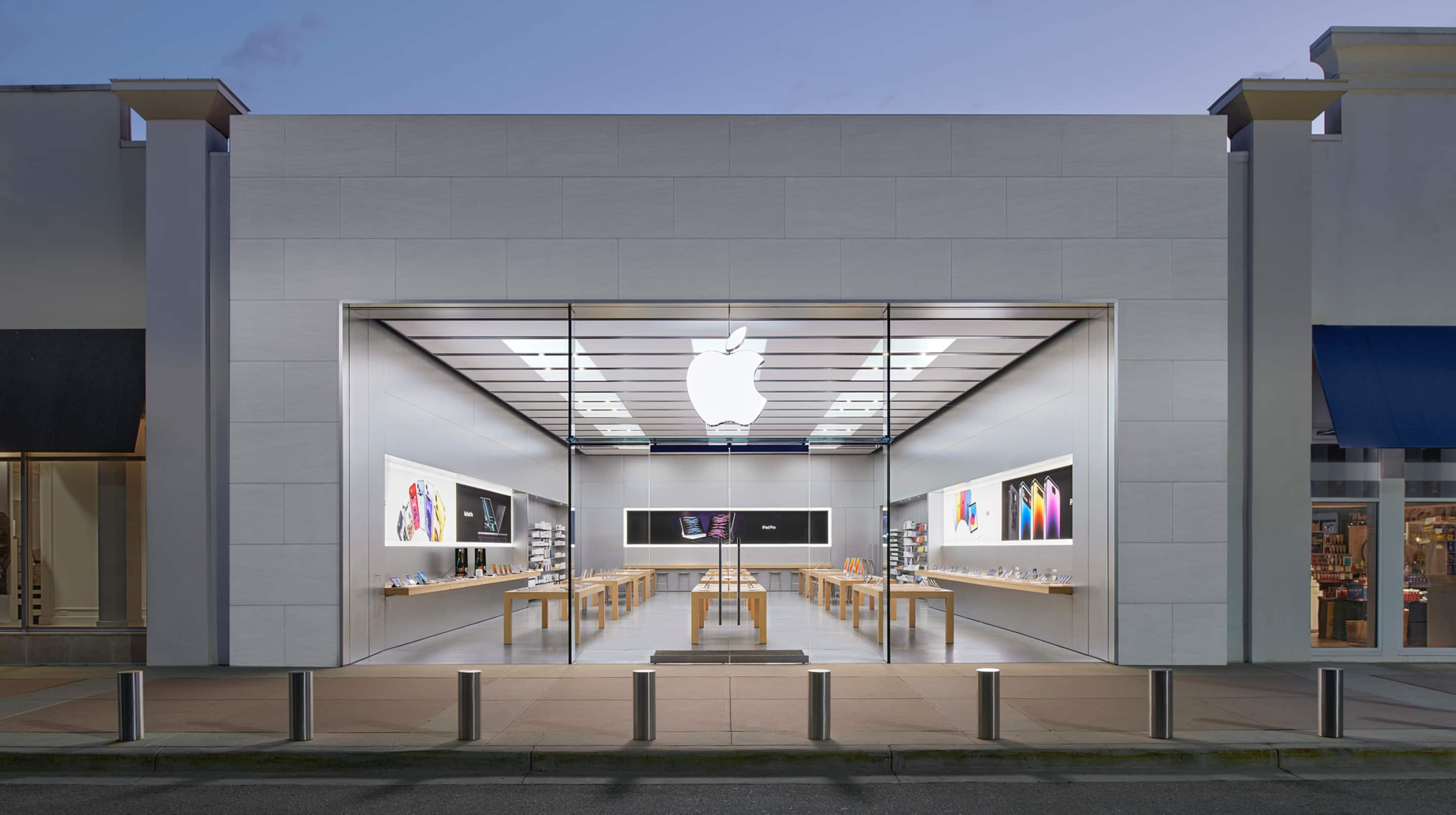 apple store traverse city