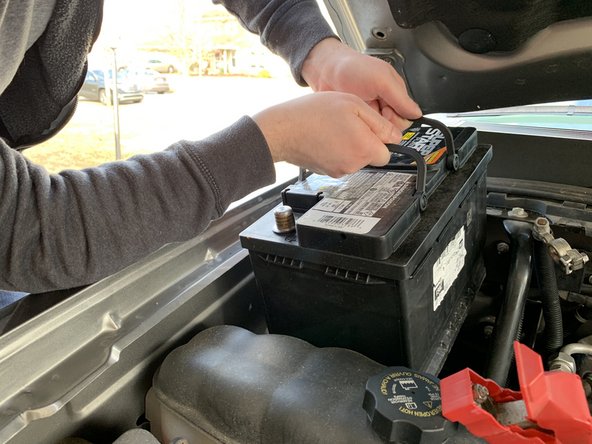 2004 chevy silverado battery