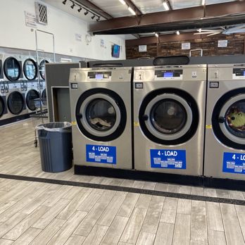 24 hour coin laundry near me