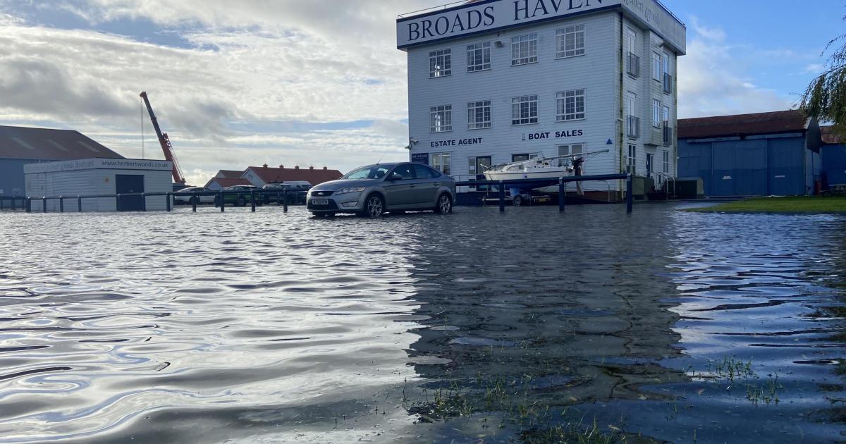 potter heigham floods 2023