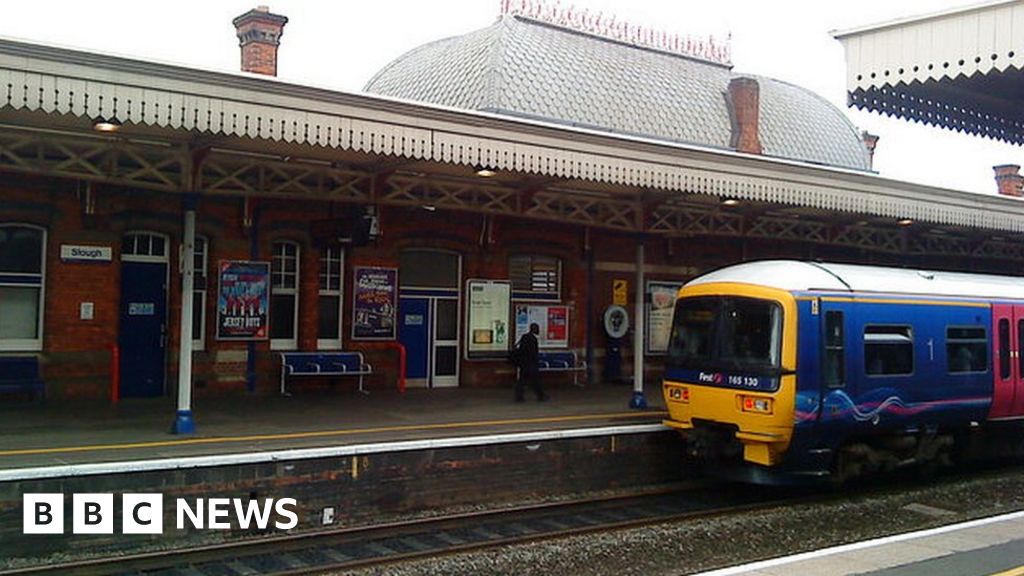 trains slough