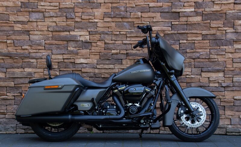 harley street glide te koop