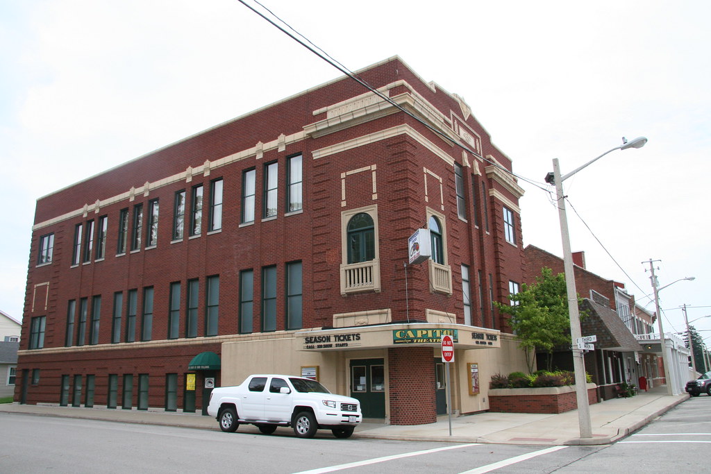 waterloo il movie theater