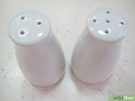 salt shaker number of holes