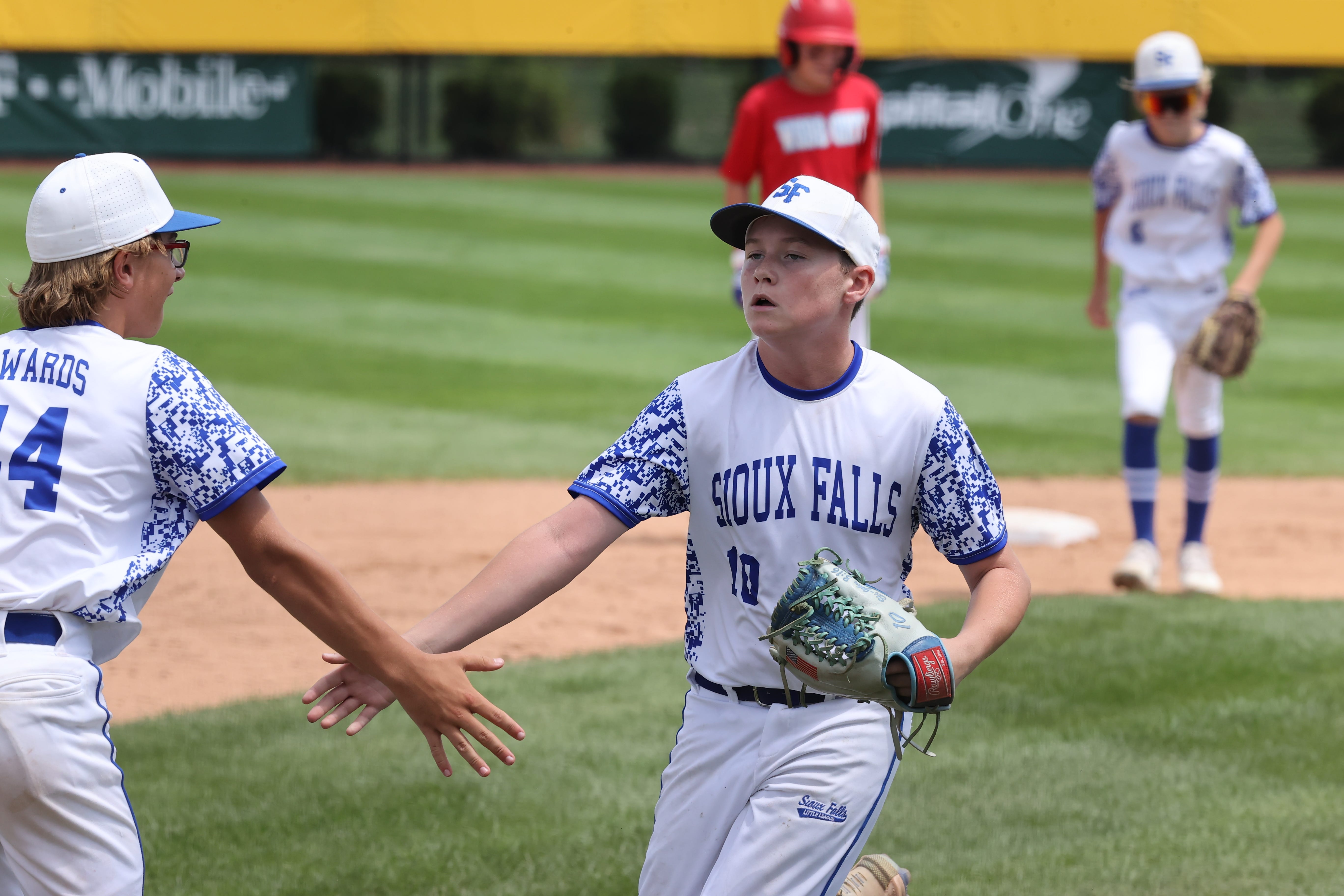 sioux falls little league score today