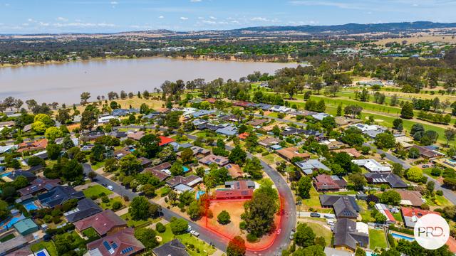 lake albert nsw 2650