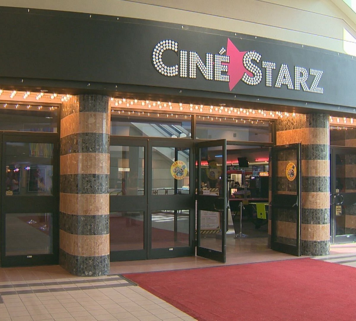 ciné starz st. laurent centre reviews