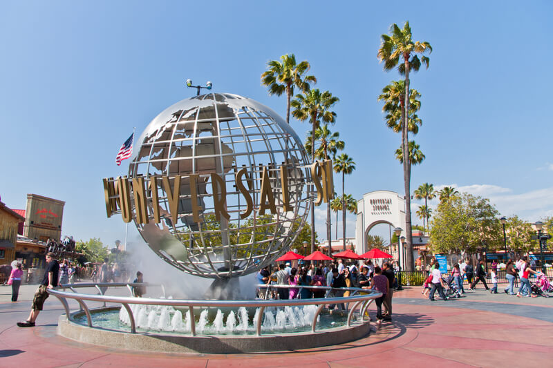 least crowded days at universal studios hollywood