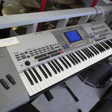 yamaha professional keyboard price