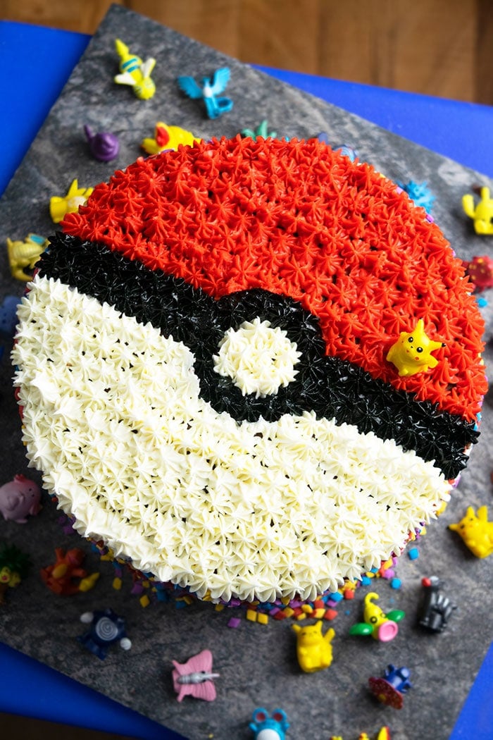 pokeball cake