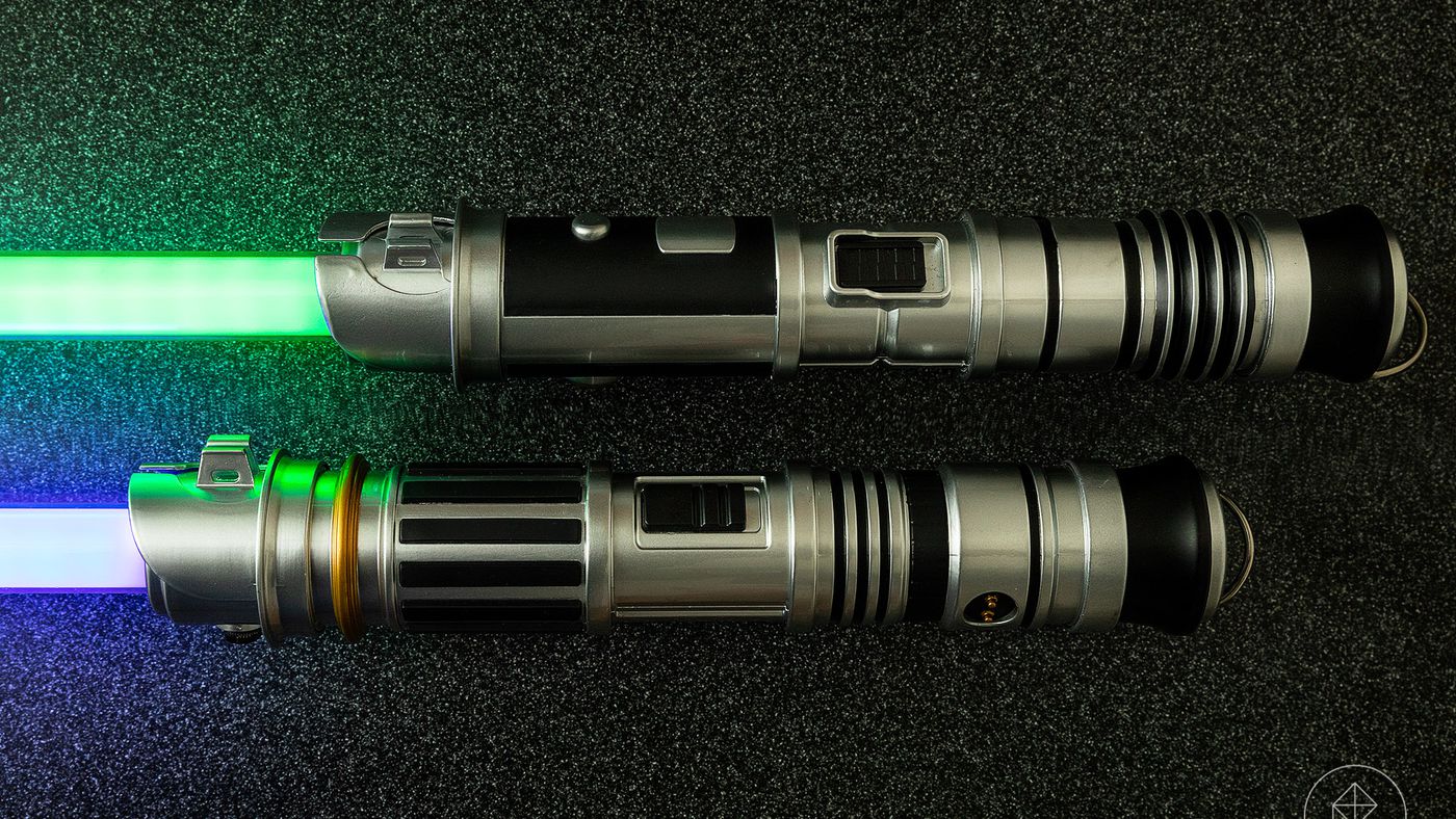 galaxys edge lightsaber