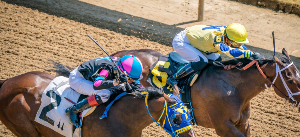 horse races today at churchill downs