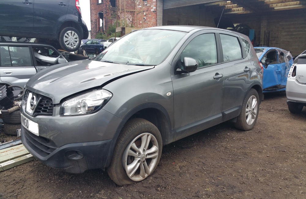 nissan qashqai breakers