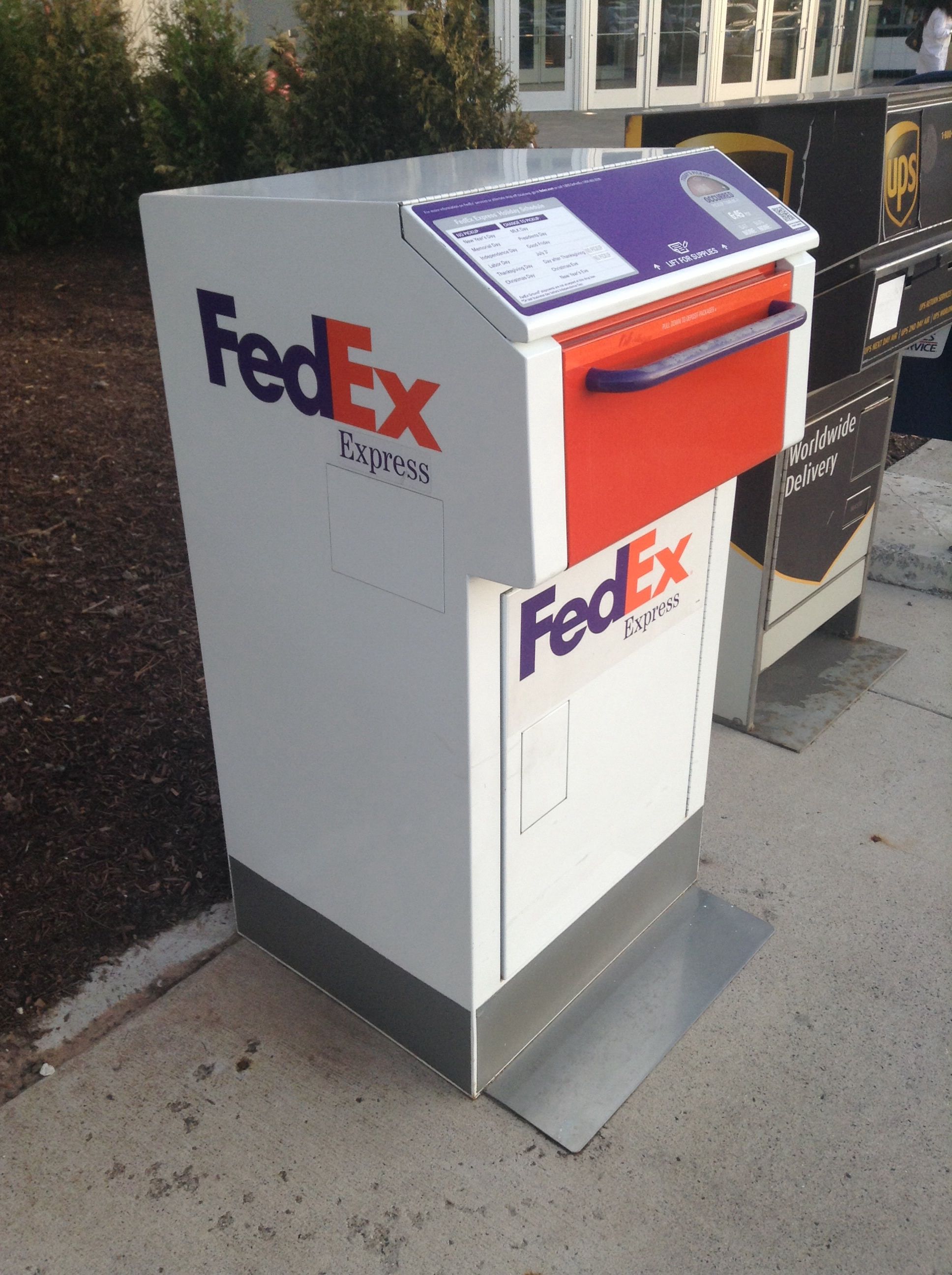 fedex drop off locations