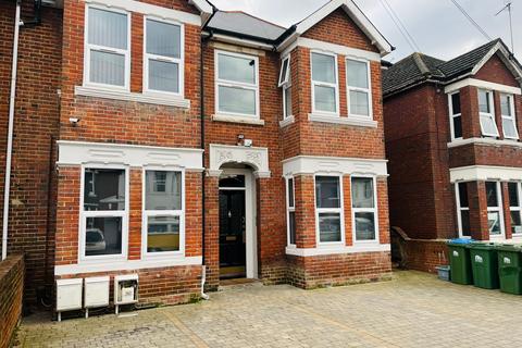 2 bedroom flats to rent in southampton