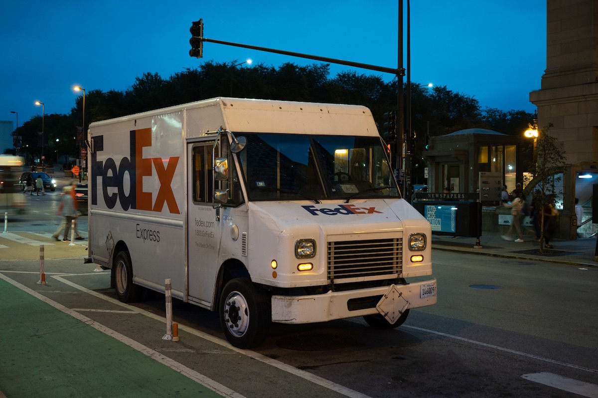 what time do fedex trucks leave in the morning