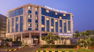 best hotels near delhi airport