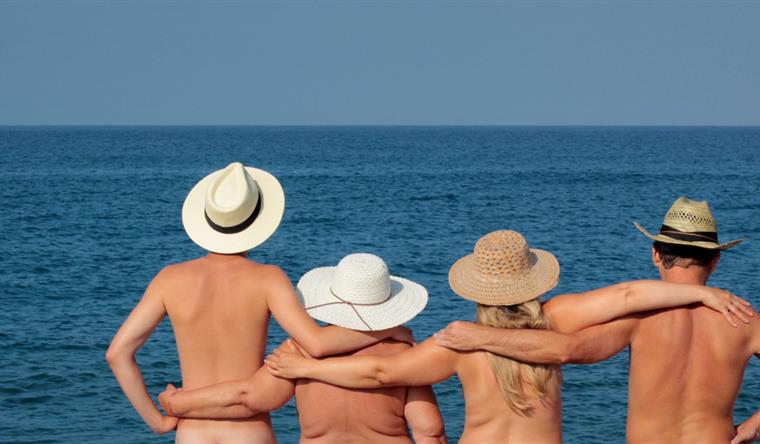 spiaggia nudista maiorca