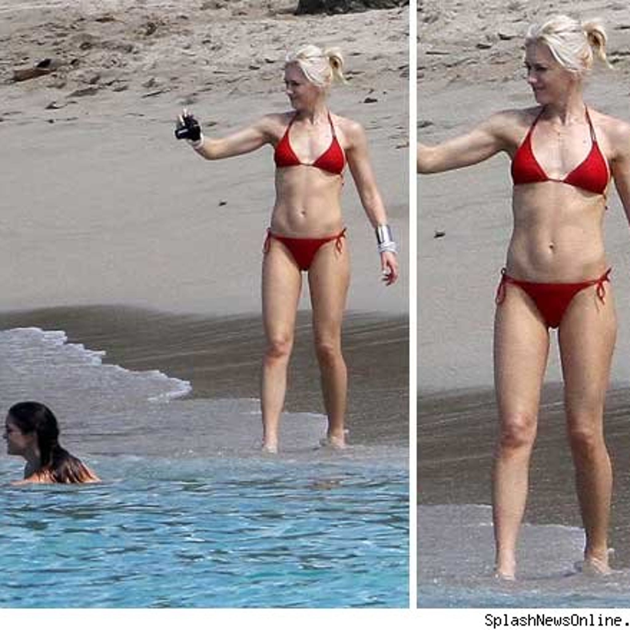 gwen stefani in bikini