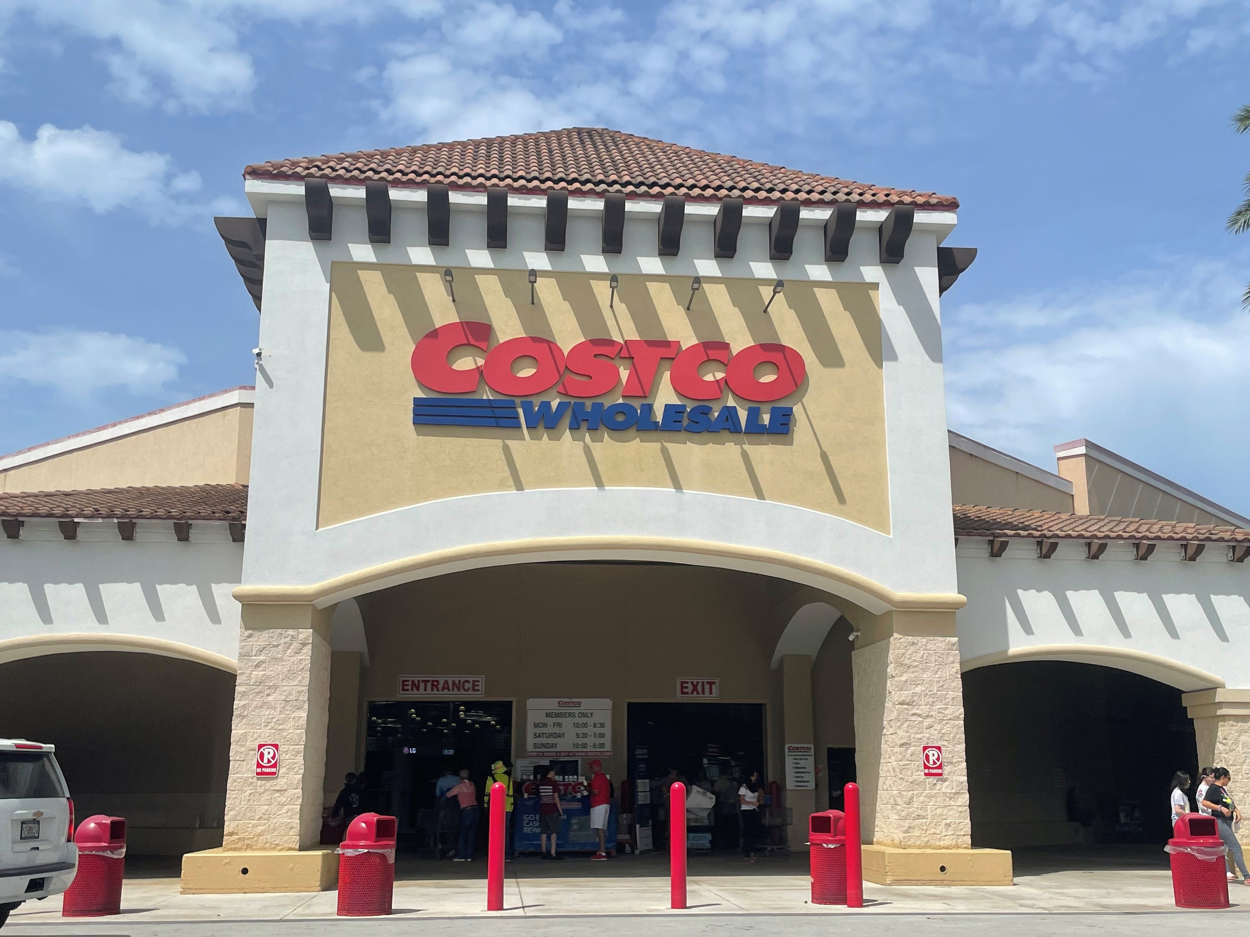 costco hours sunday