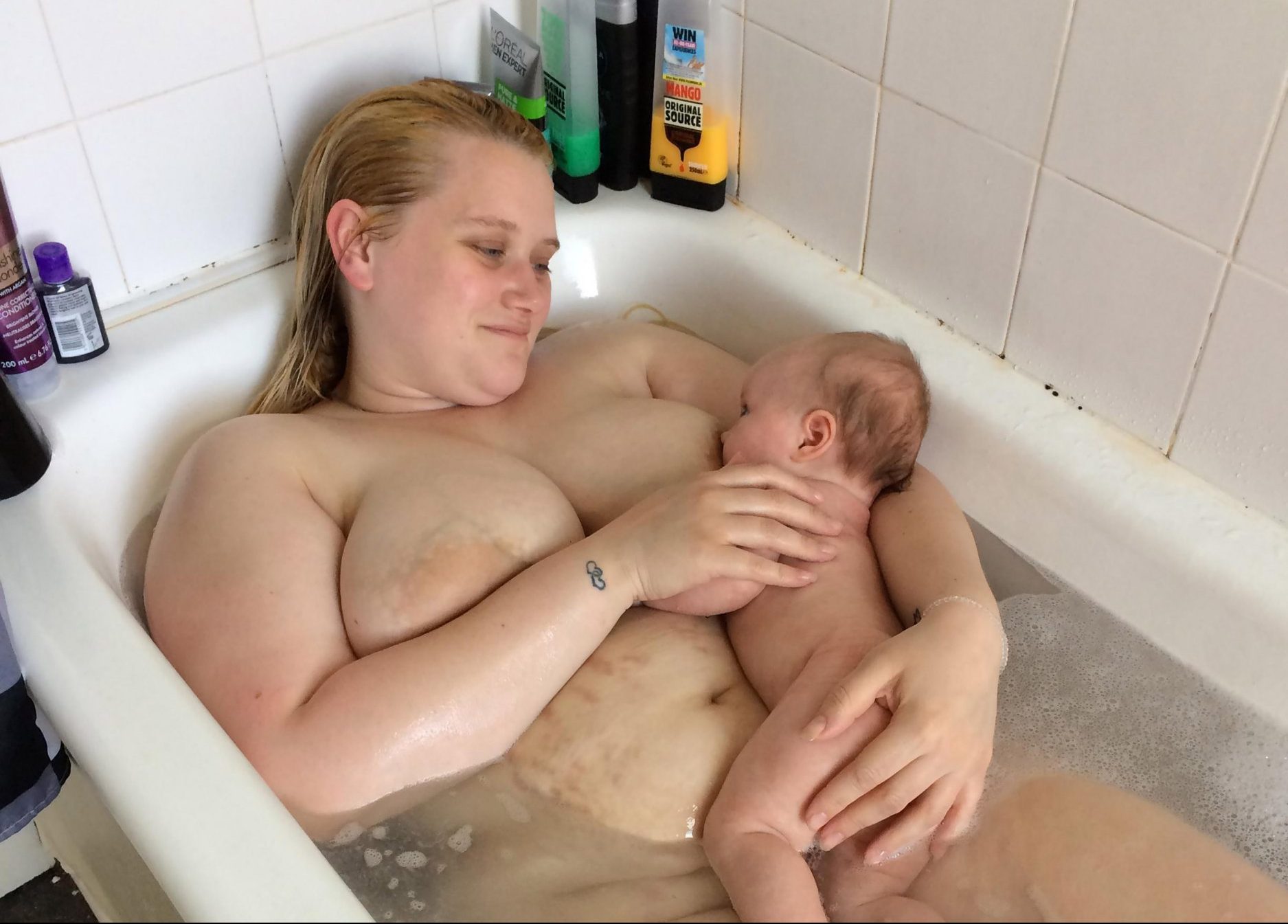 nude breastfeeding pics