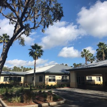 grand oaks health and rehabilitation center photos