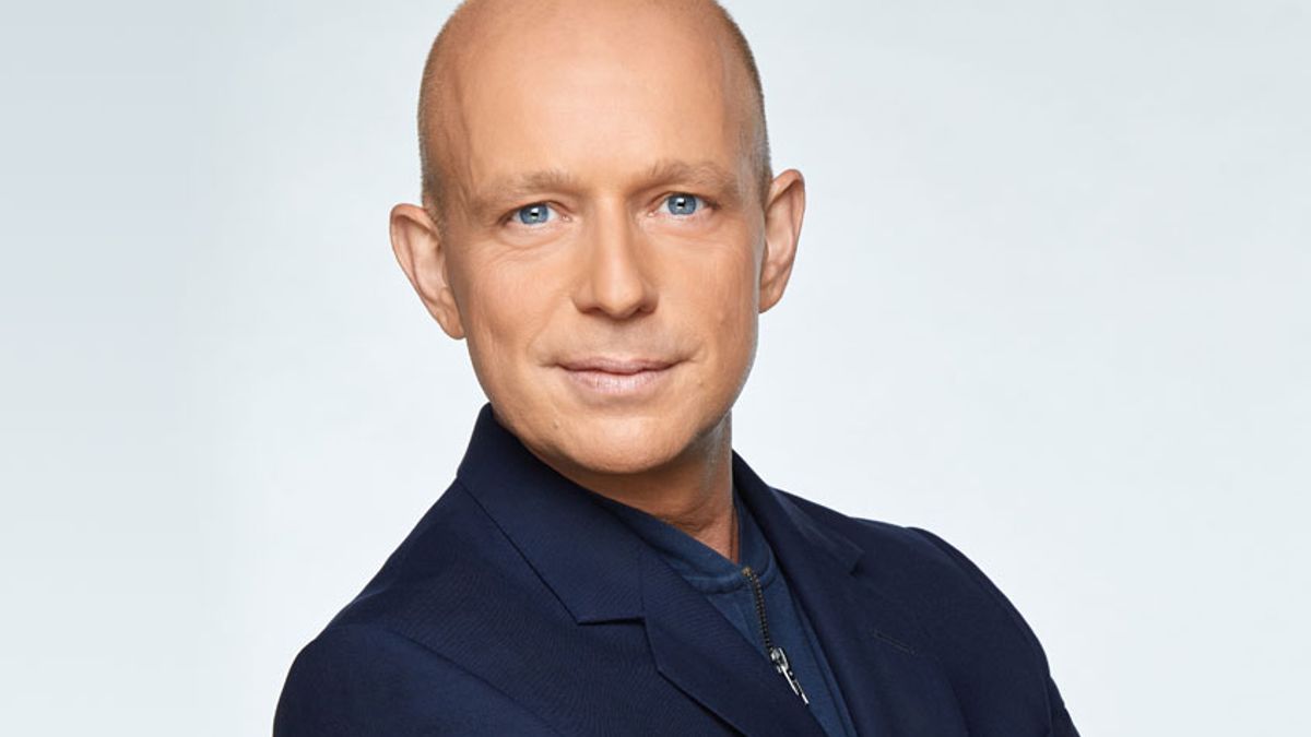 where is steve hilton now