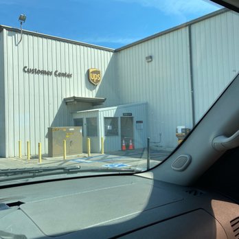 ups shipping center near me