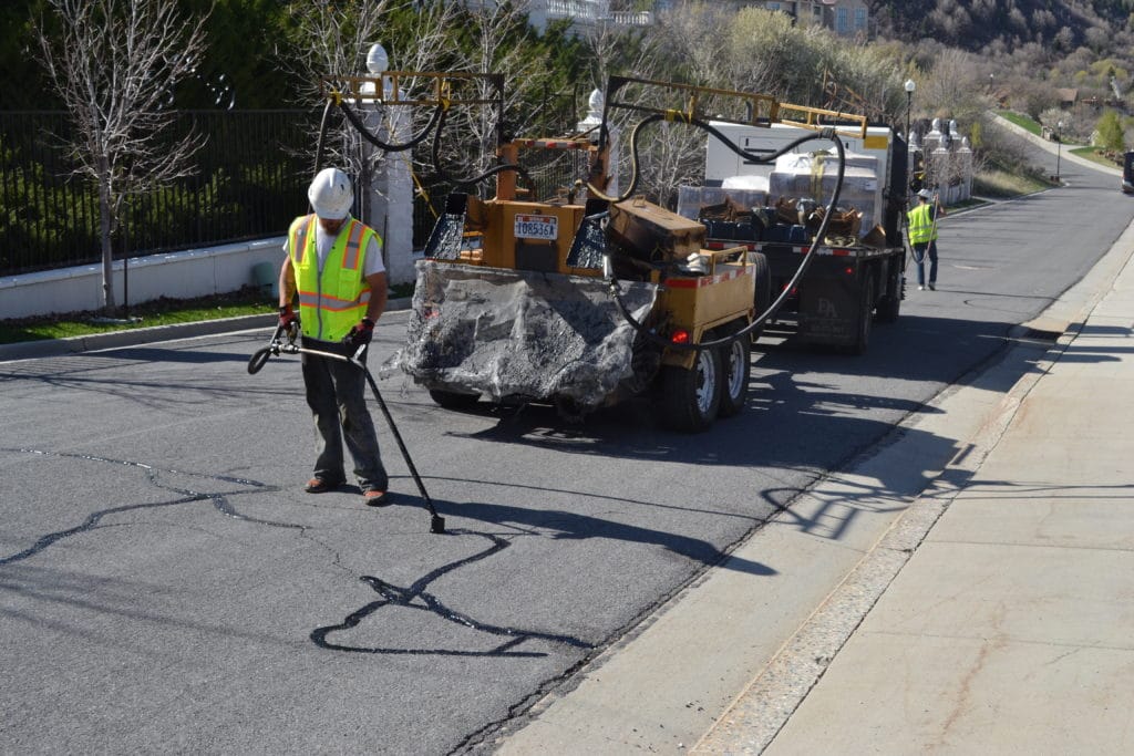 asphalt crack repair utah