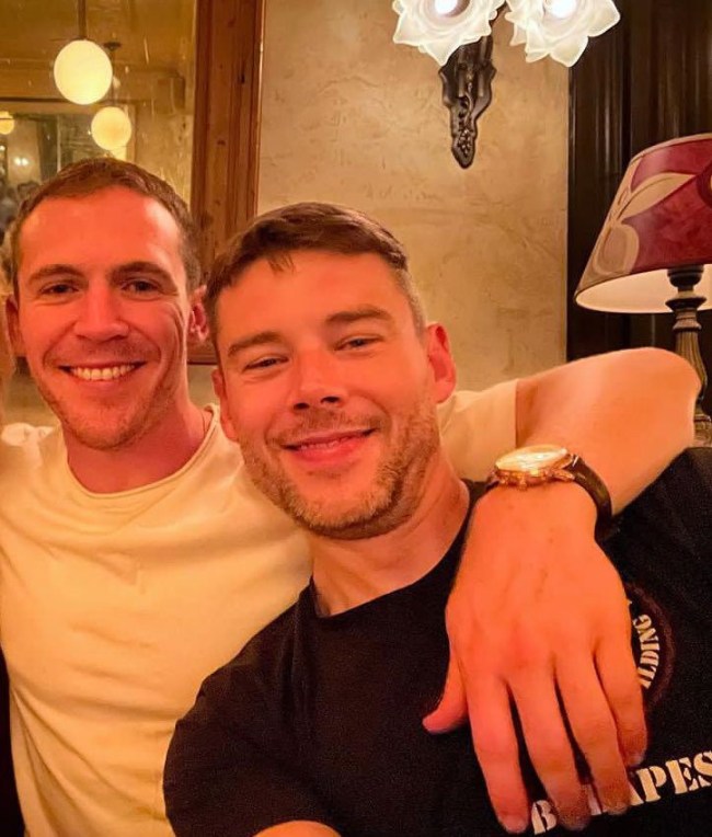 brian j smith boyfriend