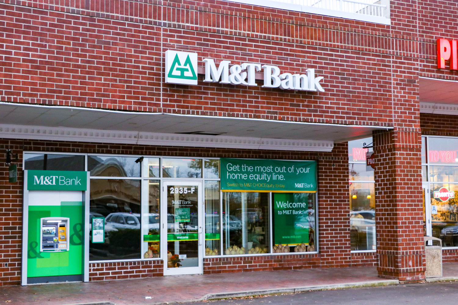 m and t bank near me