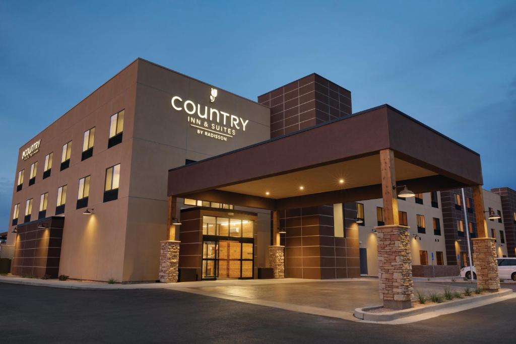 country inn and suites