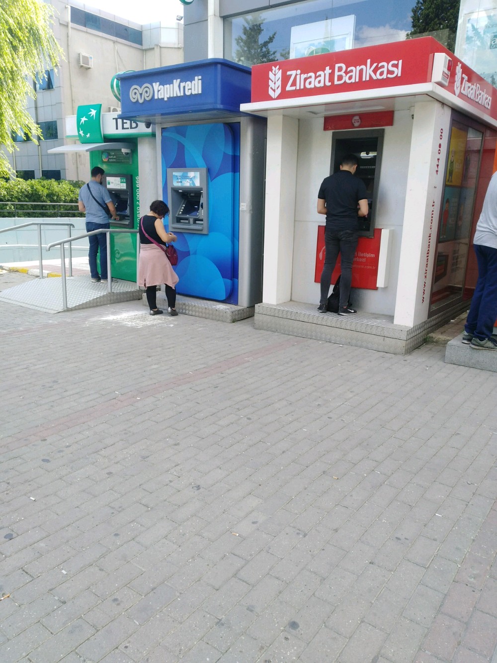 en yakın yapı kredi bankası