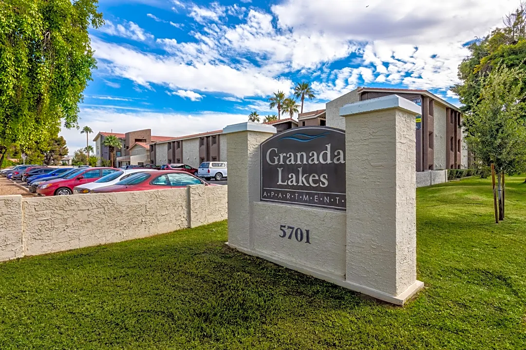 granada lakes apartments