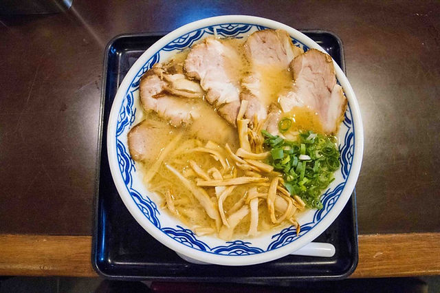 ramen near me open late