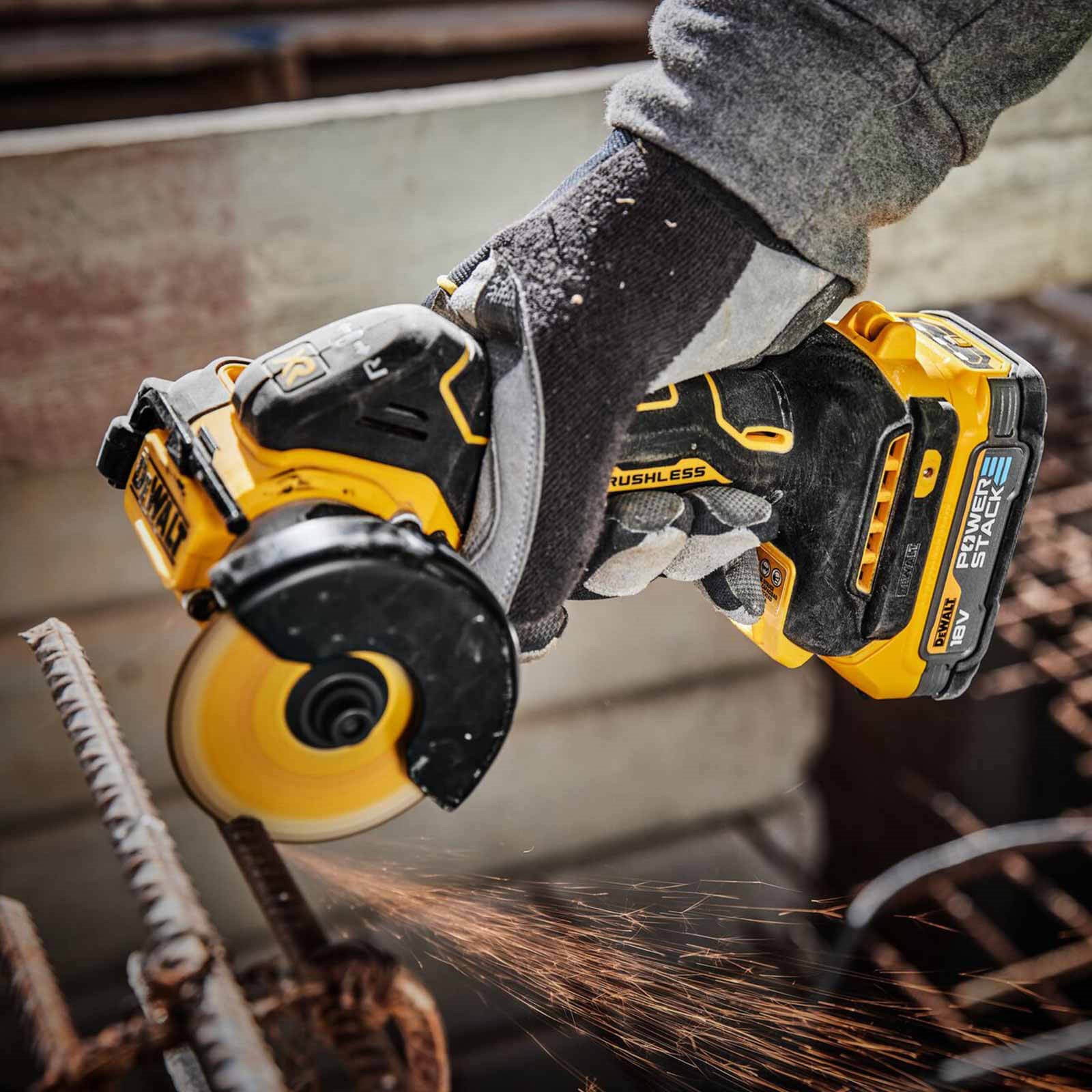 compact circular saw dewalt